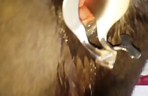 Video cận cảnh kỳ lạ với hình ảnh khiêu dâm âm hộ ngựa