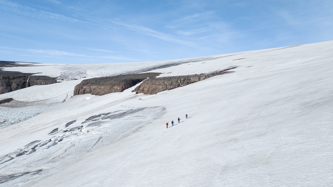 alpinistes sur glacier Drangajokull