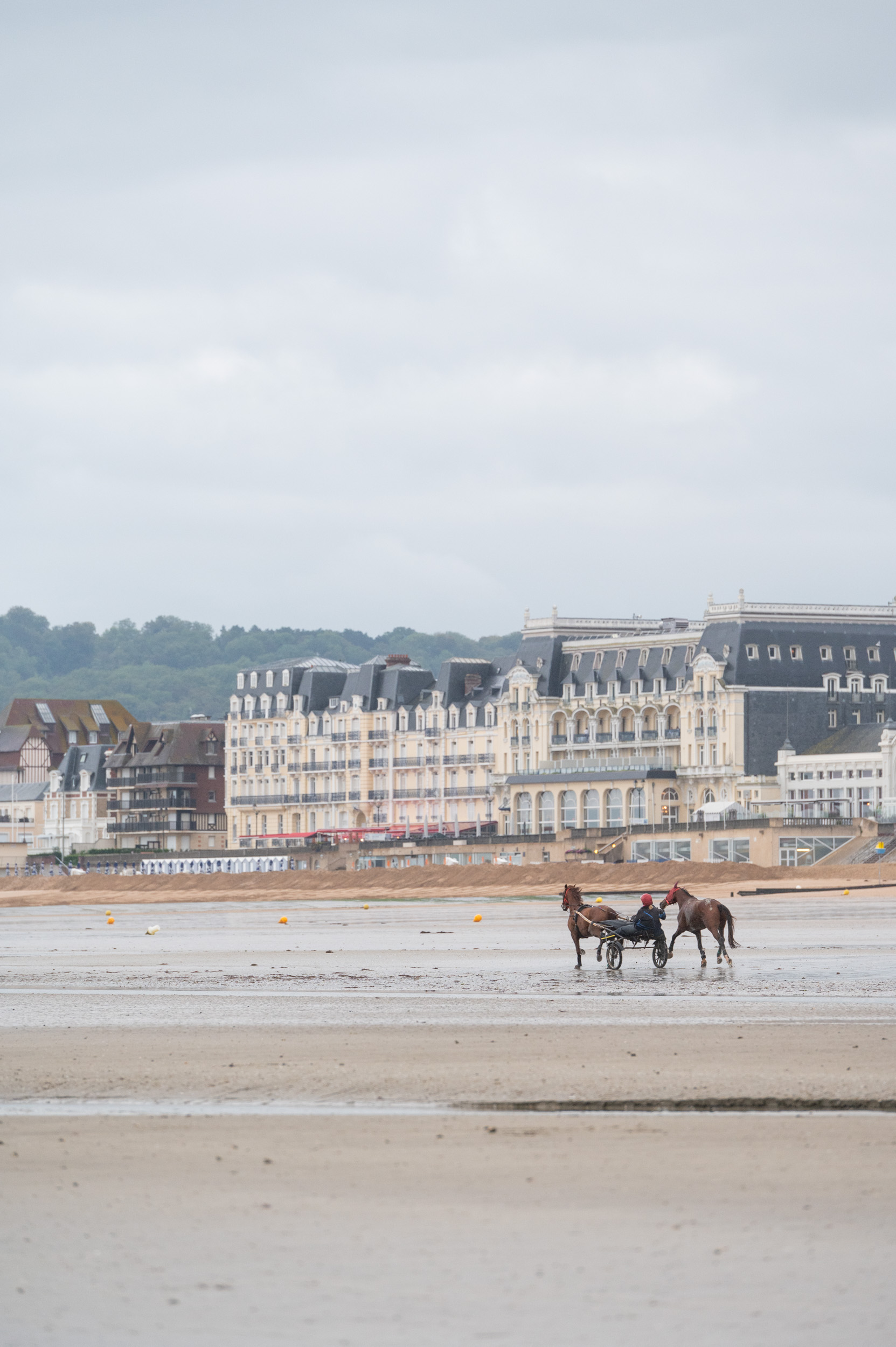 Cabourg entrainement chevaux sur la plage